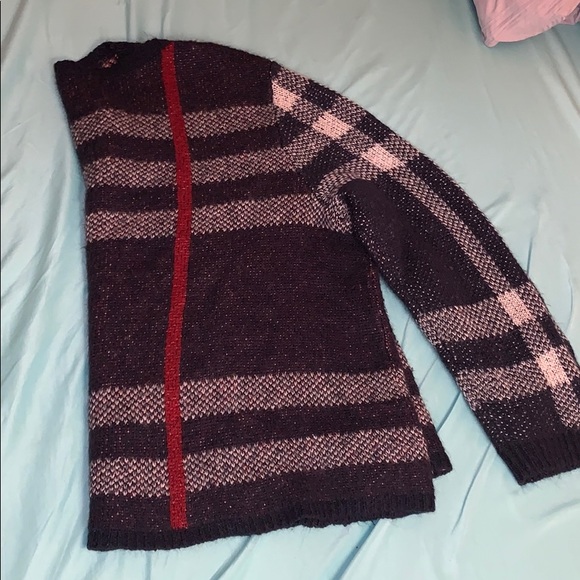 Comfortable Sweater - Picture 4 of 4